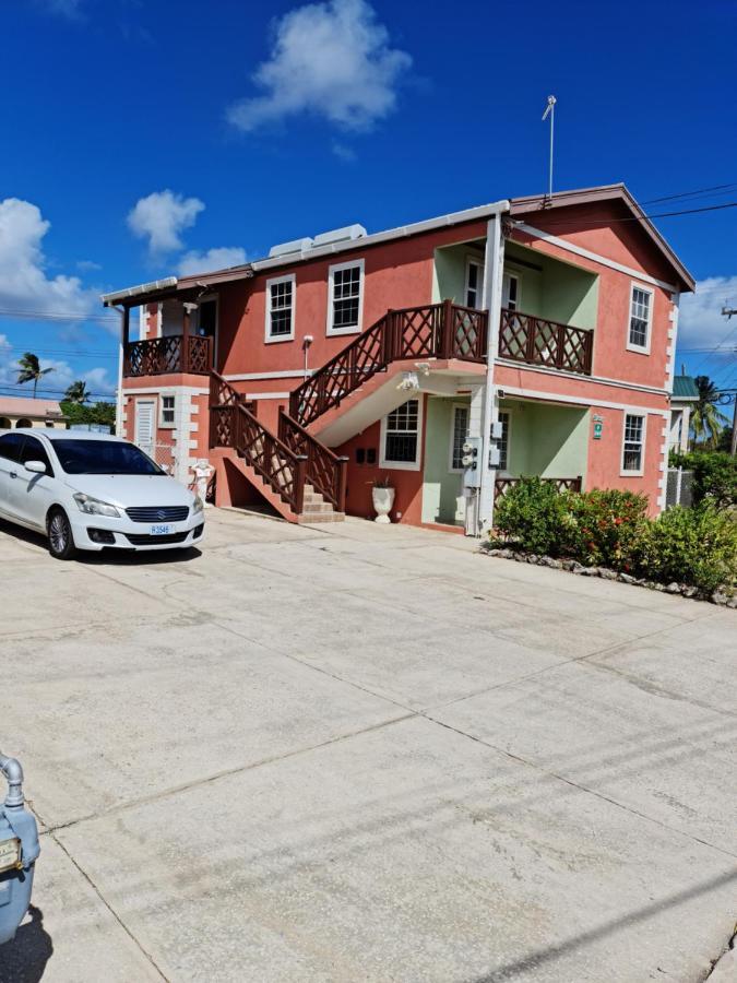 Breezy Apts Saint Philip Exterior foto