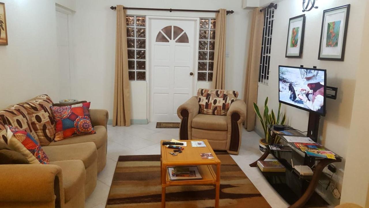 Breezy Apts Saint Philip Exterior foto